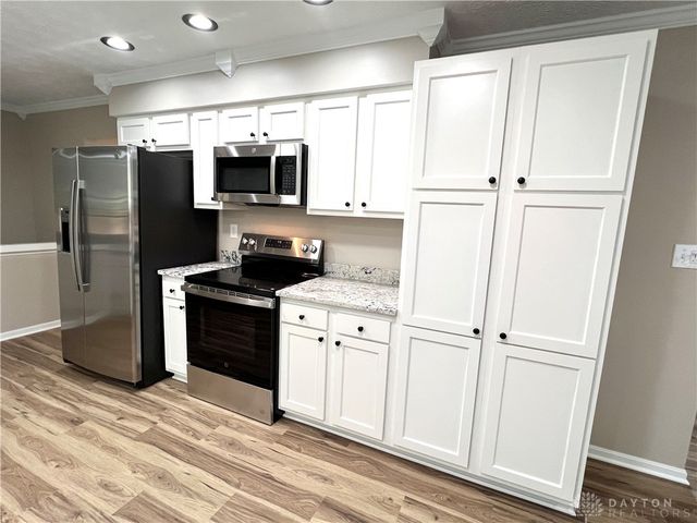 176 Lakeview Drive, Middletown, OH 45044