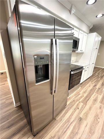 176 Lakeview Drive, Middletown, OH 45044