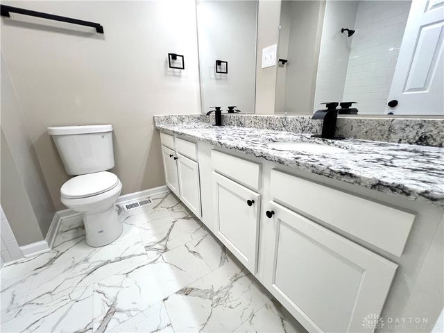 176 Lakeview Drive, Middletown, OH 45044