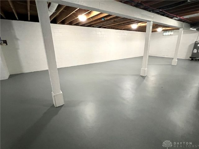 176 Lakeview Drive, Middletown, OH 45044