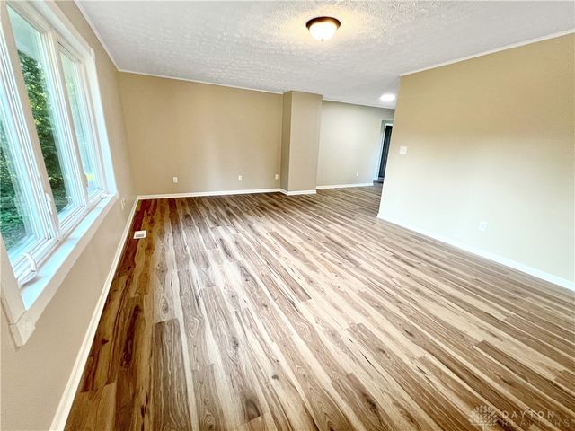 176 Lakeview Drive, Middletown, OH 45044