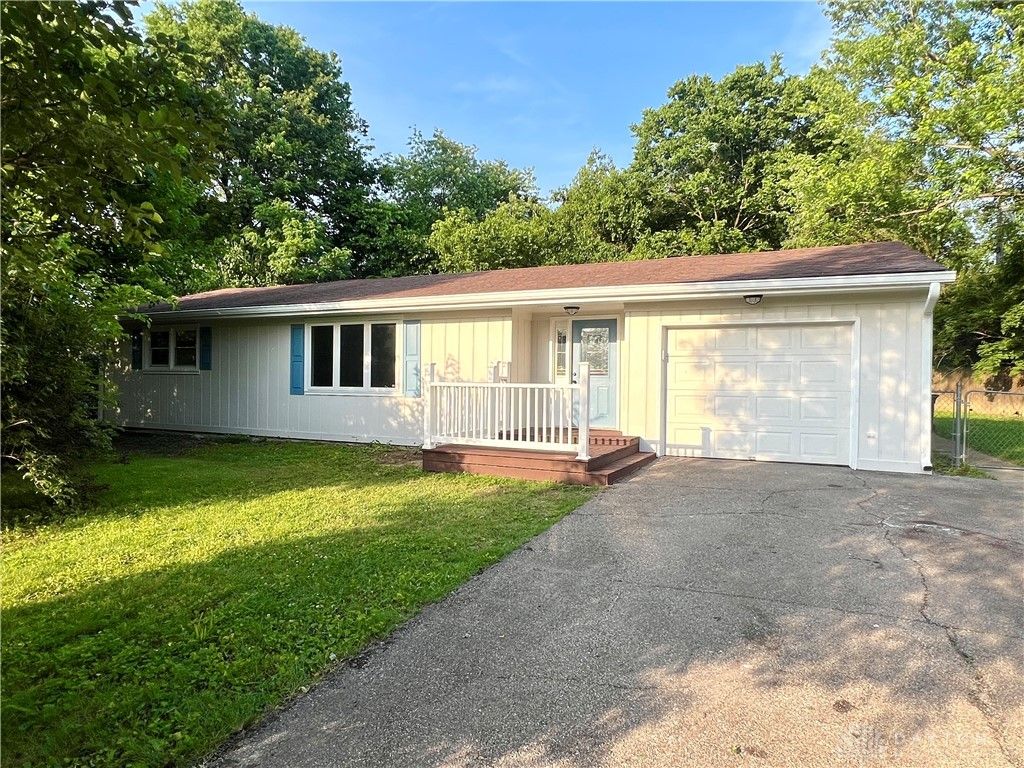 176 Lakeview Drive, Middletown, OH 45044