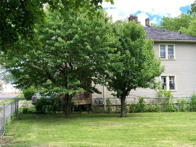 63 Parkdale Avenue, Pontiac, MI 48340