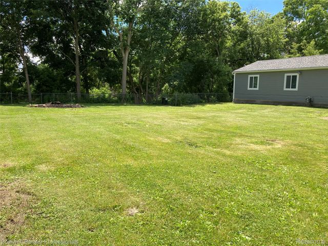 63 Parkdale Avenue, Pontiac, MI 48340