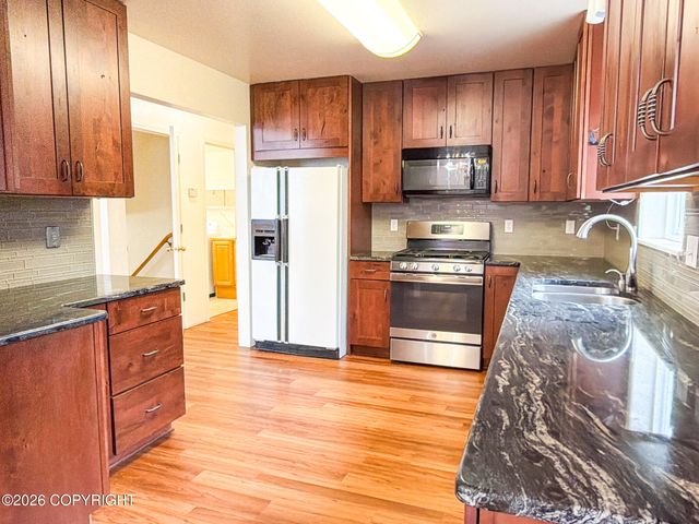 19036 Mountain Point Circle, Eagle River, AK 99577