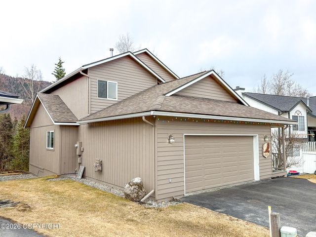 19036 Mountain Point Circle, Eagle River, AK 99577