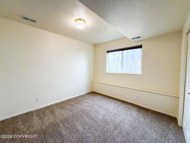 19036 Mountain Point Circle, Eagle River, AK 99577