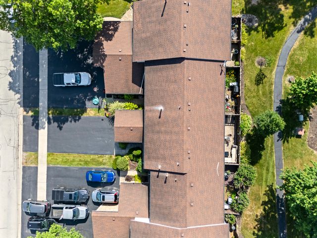 6815 Brementowne Drive, Tinley Park, IL 60477