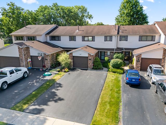 6815 Brementowne Drive, Tinley Park, IL 60477