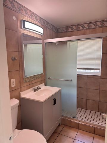 5914 N Haverhill Road, West Palm Beach, FL 33407