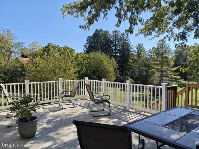 329 MISTY AUTUMN DR, Exton, PA 19341