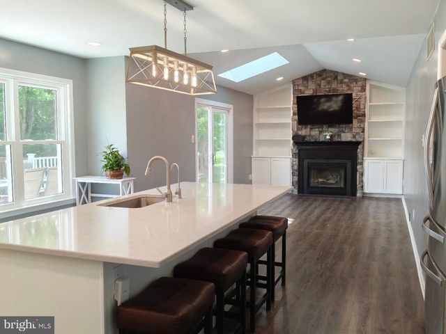 329 MISTY AUTUMN DR, Exton, PA 19341