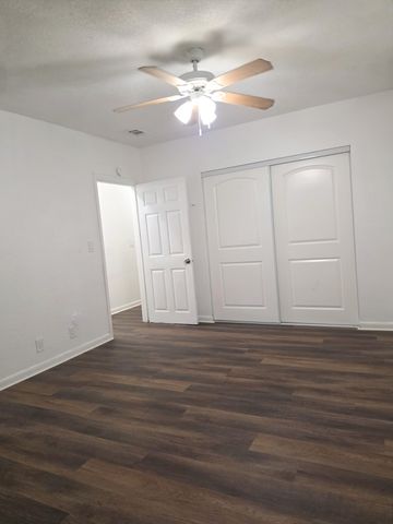 2424-2440 NW 21st Street 7, Fort Lauderdale, FL 33311
