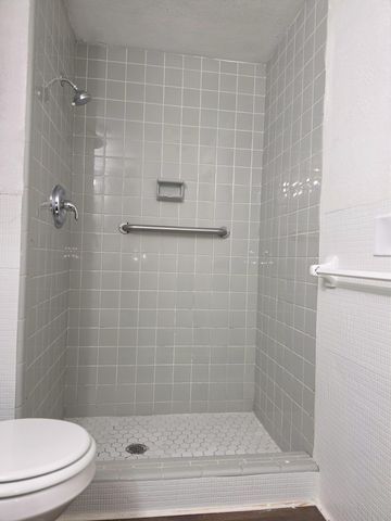 2424-2440 NW 21st Street 7, Fort Lauderdale, FL 33311