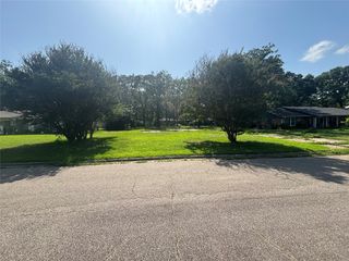 130 45th Street SW, Paris, TX 75460
