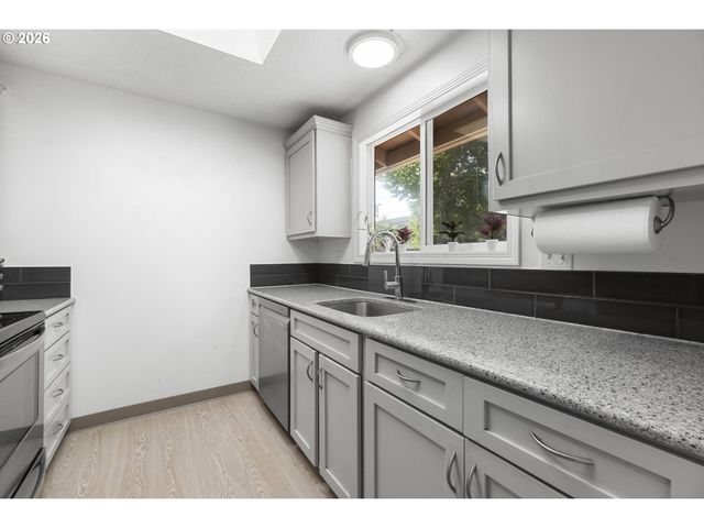 18629 Sw CASCADIA Ct, Beaverton, OR 97078