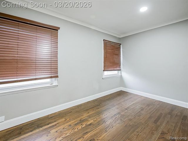 21105 Oxford Avenue, Farmington Hills, MI 48336