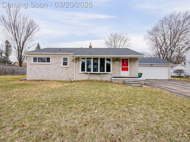 21105 Oxford Avenue, Farmington Hills, MI 48336