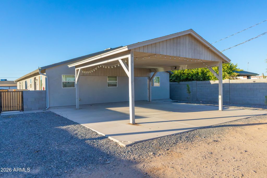 1905 E ILLINI Street, Phoenix, AZ 85040 — photo 2