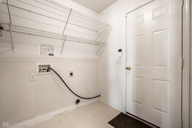 14923 Silver Thorne Way, Carmel, IN 46033