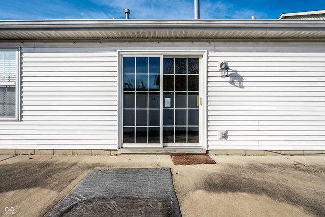 14923 Silver Thorne Way, Carmel, IN 46033