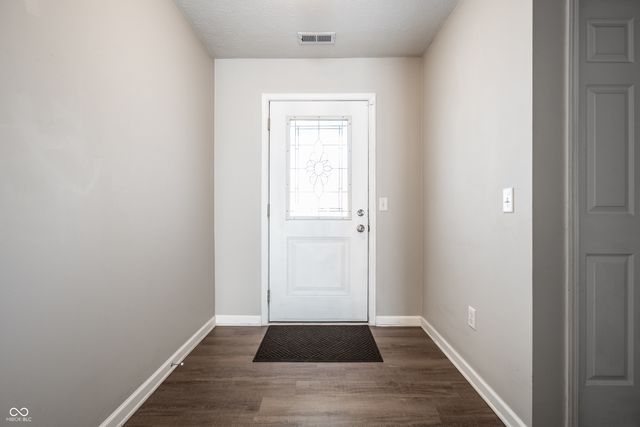 14923 Silver Thorne Way, Carmel, IN 46033