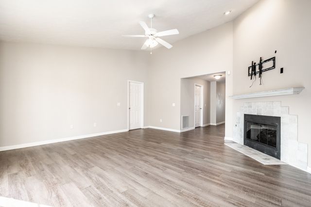 14923 Silver Thorne Way, Carmel, IN 46033