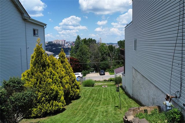 2725 Sumner St, South Side, PA 15203