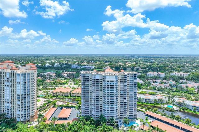 6585 Nicholas BLVD 805, Naples, FL 34108