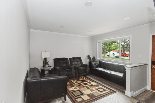 15028 Masonic Boulevard, Warren, MI 48088