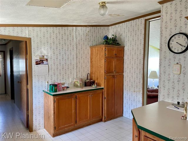 9691 Stoneypointe Drive, Fair Haven, MI 48023