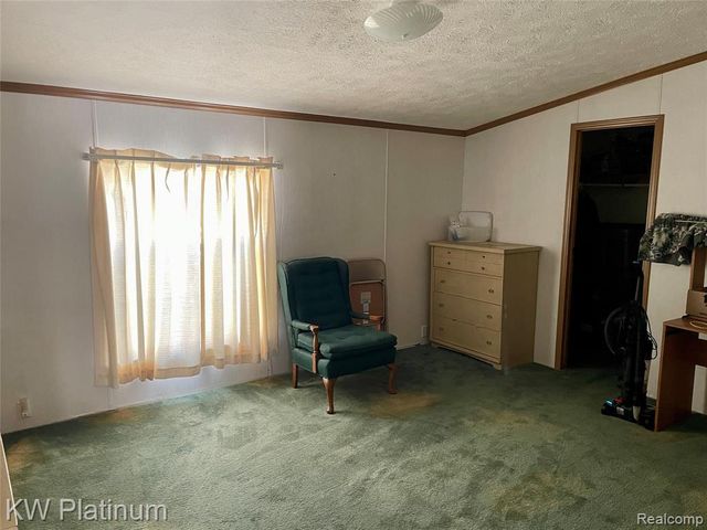 9691 Stoneypointe Drive, Fair Haven, MI 48023
