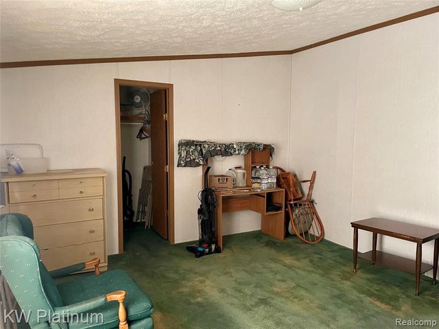 9691 Stoneypointe Drive, Fair Haven, MI 48023
