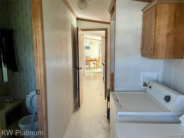 9691 Stoneypointe Drive, Fair Haven, MI 48023