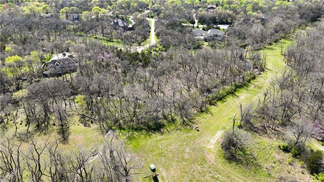 18233 Aberdeen Street, Stilwell, KS 66085