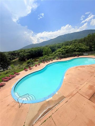 227 Canyon Pass, Cleveland, GA 30528