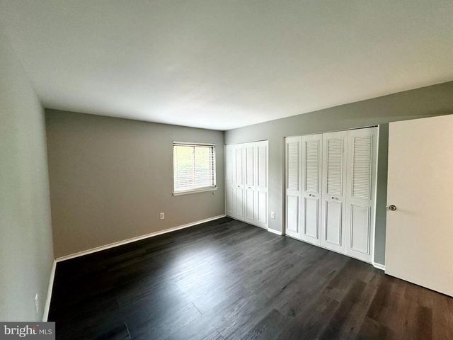 309 MEADOW WOODS LN, Lawrence, NJ 08648