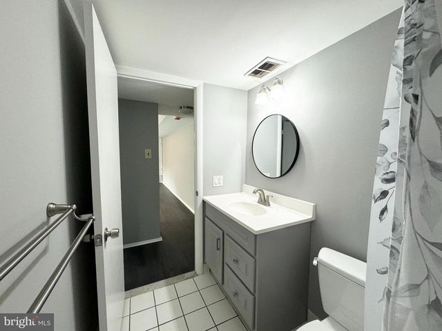 309 MEADOW WOODS LN, Lawrence, NJ 08648