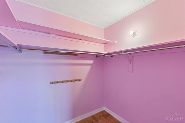 880 Rue De La Paix, Cincinnati, OH 45220
