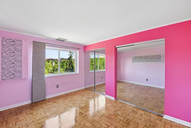 880 Rue De La Paix, Cincinnati, OH 45220