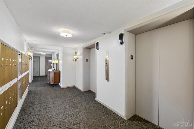 880 Rue De La Paix, Cincinnati, OH 45220