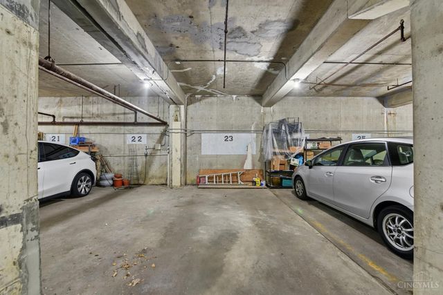 880 Rue De La Paix, Cincinnati, OH 45220