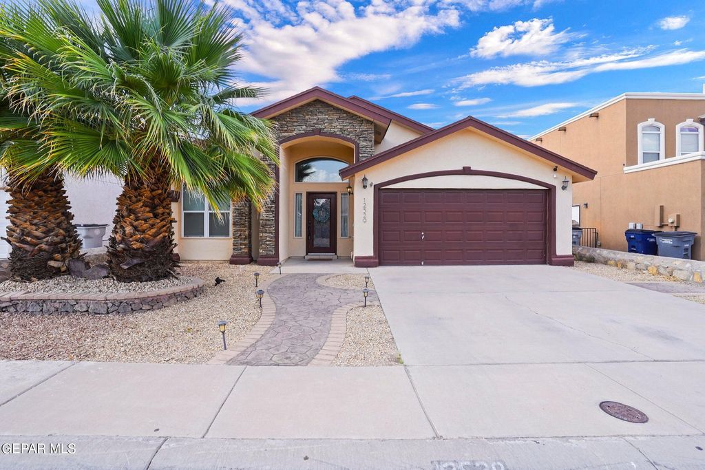 12529 PASEO ROSANNIE Avenue, El Paso, TX 79928