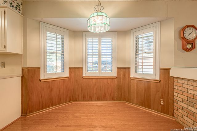 729 Rocklyn Dr, Windcrest, TX 78239