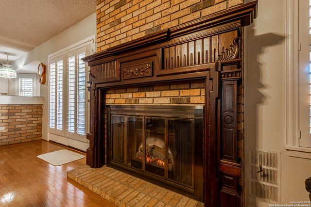 729 Rocklyn Dr, Windcrest, TX 78239