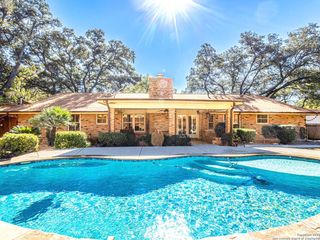 729 Rocklyn Dr, Windcrest, TX 78239