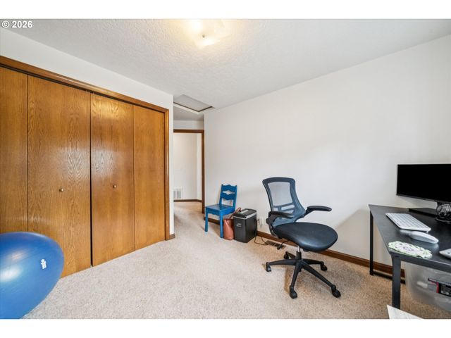 1333 10TH St, West Linn, OR 97068