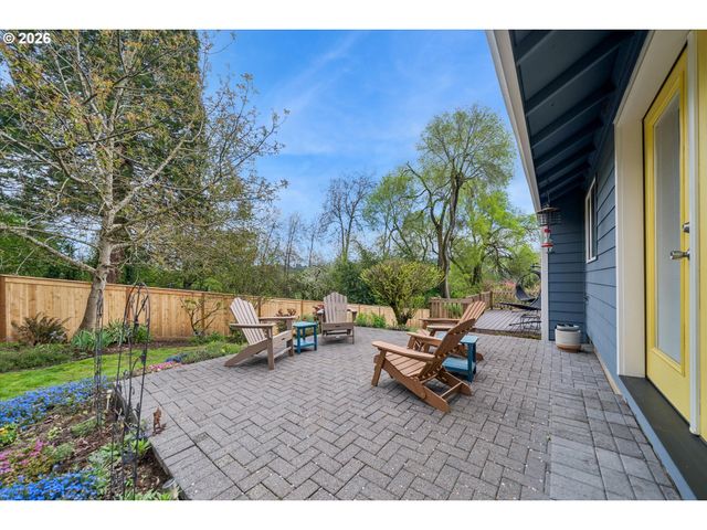 1333 10TH St, West Linn, OR 97068