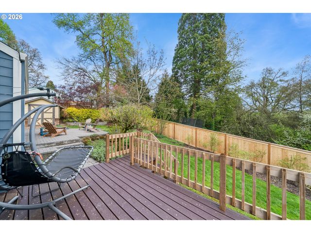 1333 10TH St, West Linn, OR 97068