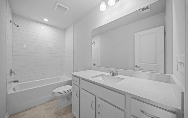 1215 Fox Hollow Street, Spartanburg, SC 29303